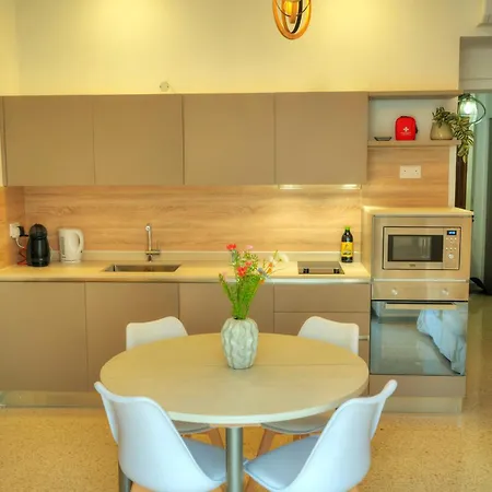 Tasteful 2bedrooms With Maltese Balcony Mcop1-2 Apartament Valletta