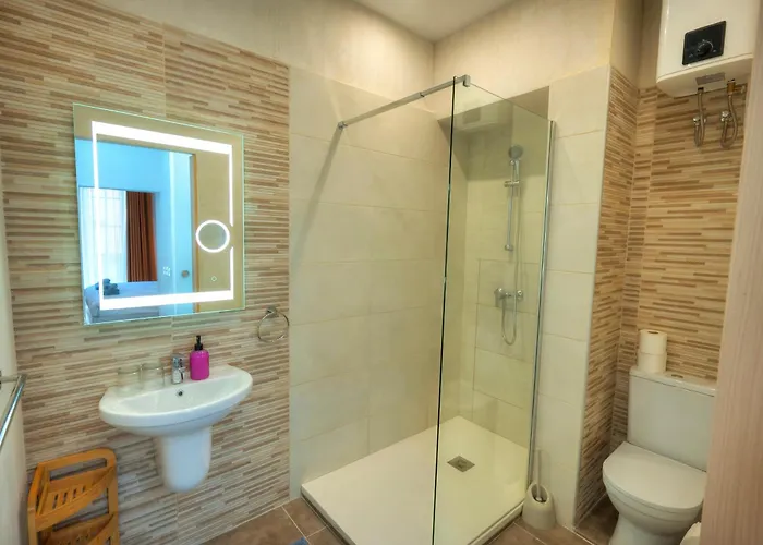 Tasteful 2bedrooms With Maltese Balcony Mcop1-2 Valeta