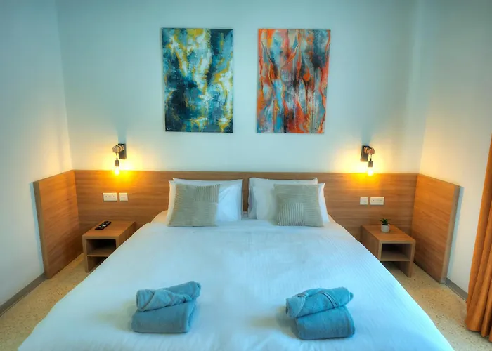 Tasteful 2bedrooms With Maltese Balcony Mcop1-2 * Valeta